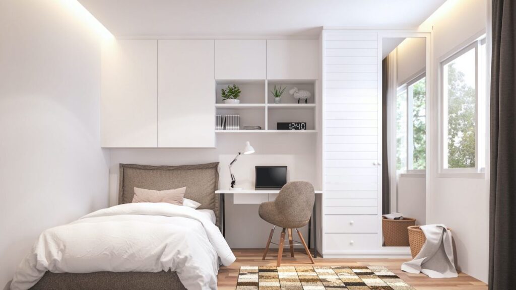 runna10-getty-images-bedroom-covid-19-1366x768